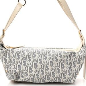 New w/Dust-bag Designer Blue Raffia-Effect Bag
